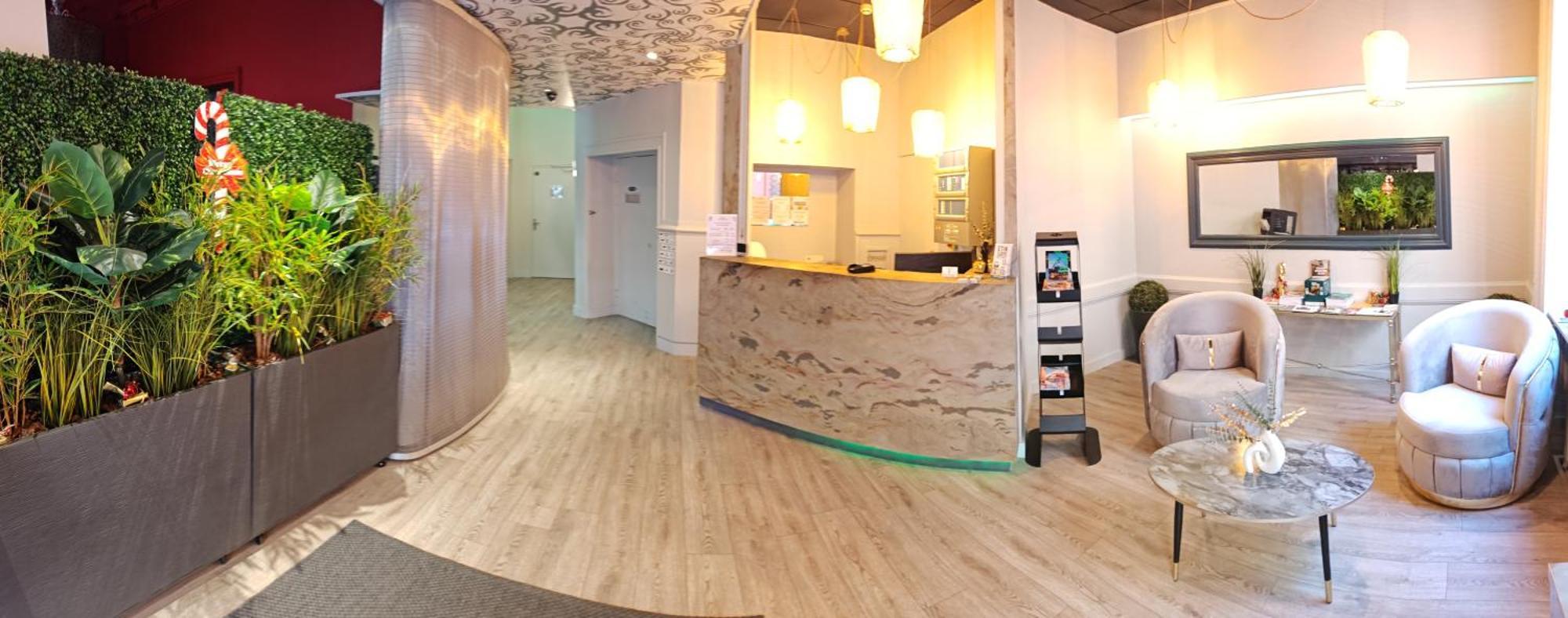 Urban Style, Hotel Le Cheval Noir, Saint-Etienne Экстерьер фото
