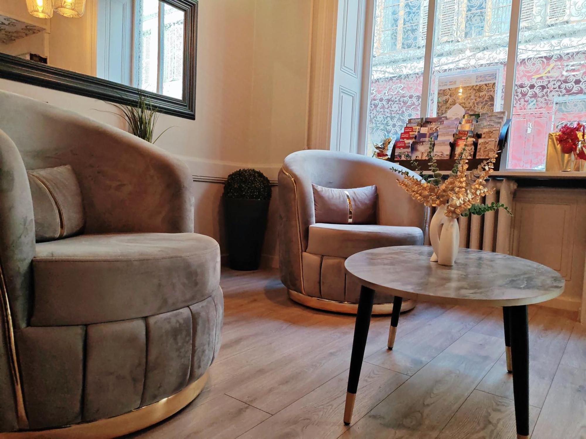 Urban Style, Hotel Le Cheval Noir, Saint-Etienne Экстерьер фото