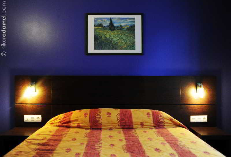 Urban Style, Hotel Le Cheval Noir, Saint-Etienne Экстерьер фото